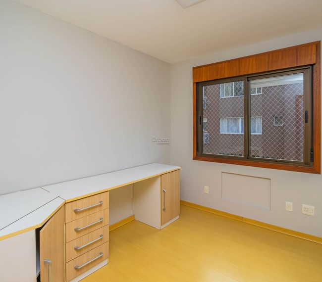 Apartamento com 75m², 2 quartos, 1 suíte, 1 vaga, no bairro Petrópolis em Porto Alegre