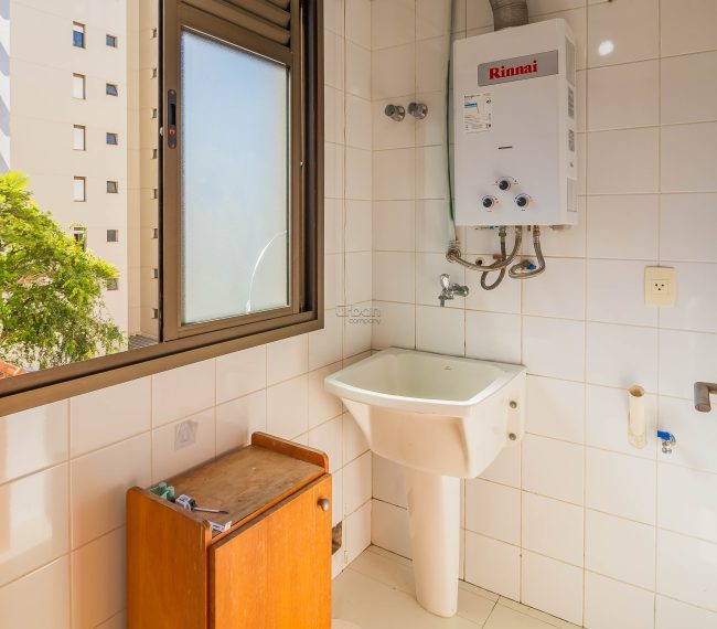 Apartamento com 75m², 2 quartos, 1 suíte, 1 vaga, no bairro Petrópolis em Porto Alegre