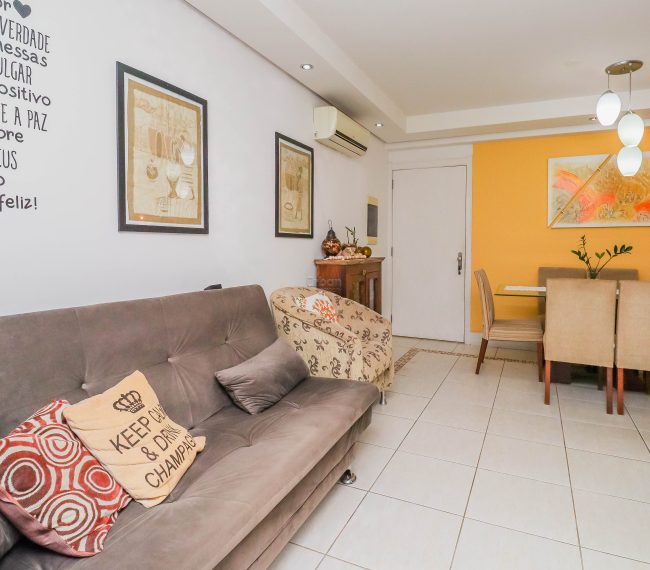 Apartamento com 75m², 3 quartos, 1 suíte, 1 vaga, no bairro Cristo Redentor em Porto Alegre