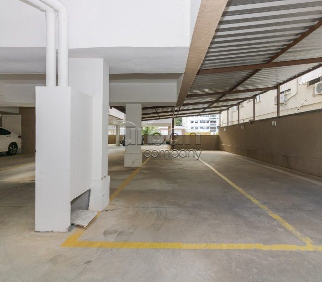 Apartamento com 90m², 3 quartos, 1 suíte, 2 vagas, no bairro São João em Porto Alegre