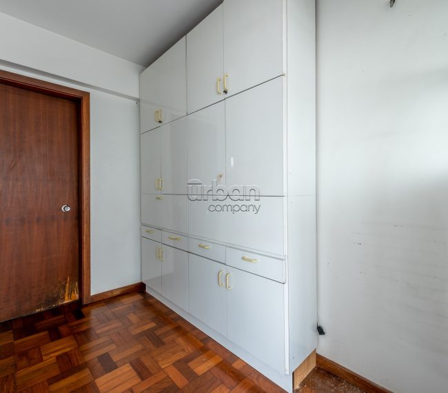 Apartamento com 159m², 3 quartos, 1 suíte, 2 vagas, no bairro Moinhos de Vento em Porto Alegre