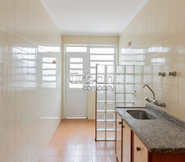 Casa com 350m², 4 quartos, 2 suítes, 4 vagas, no bairro Três Figueiras em Porto Alegre