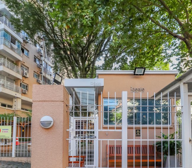 Apartamento com 69m², 2 quartos, 1 suíte, 1 vaga, no bairro Passo da Areia em Porto Alegre