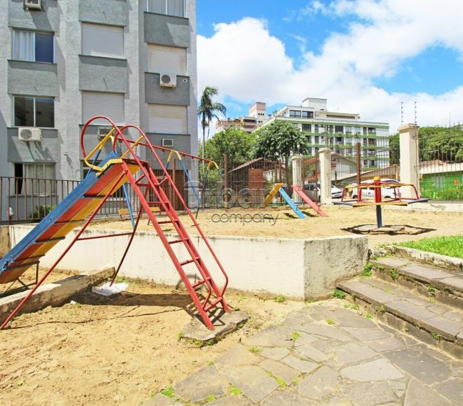 Apartamento com 58m², 2 quartos, 1 suíte, 1 vaga, no bairro Vila Ipiranga em Porto Alegre