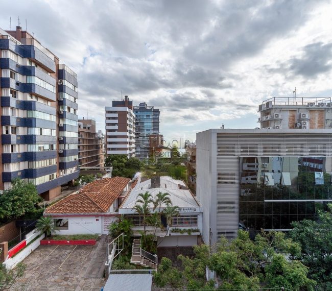 Cobertura com 178m², 3 quartos, 1 suíte, 2 vagas, no bairro Auxiliadora em Porto Alegre