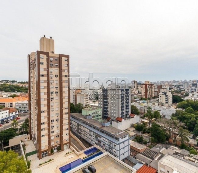 Apartamento com 73m², 3 quartos, 1 suíte, 2 vagas, no bairro Santana em Porto Alegre