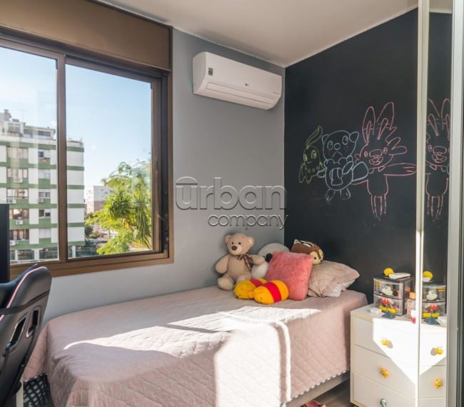 Apartamento com 93m², 3 quartos, 1 suíte, 2 vagas, no bairro Vila Ipiranga em Porto Alegre