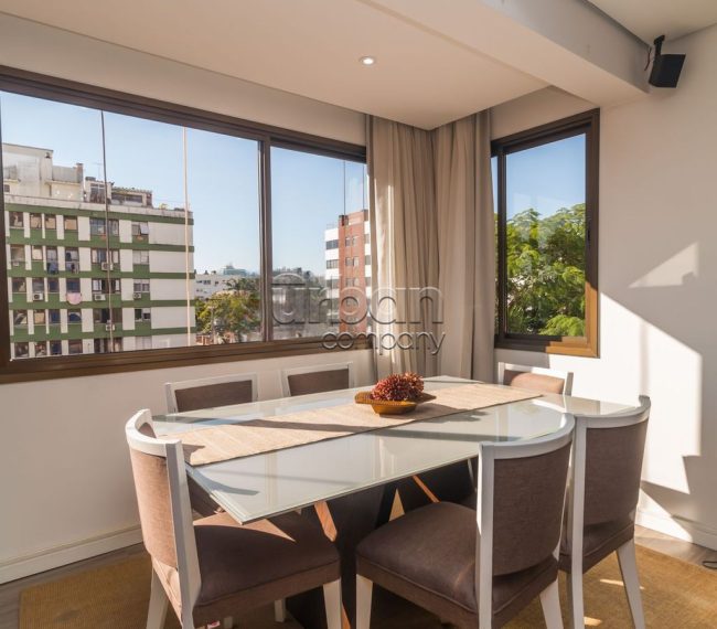 Apartamento com 93m², 3 quartos, 1 suíte, 2 vagas, no bairro Vila Ipiranga em Porto Alegre