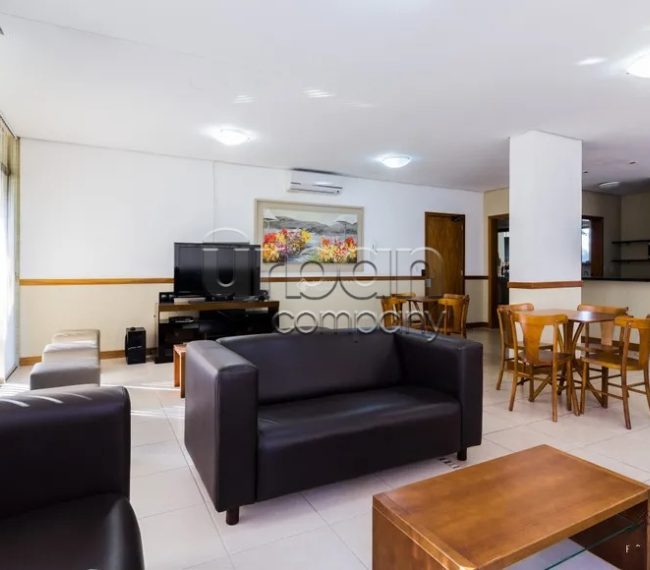 Apartamento com 122m², 3 quartos, 1 suíte, 2 vagas, no bairro Auxiliadora em Porto Alegre