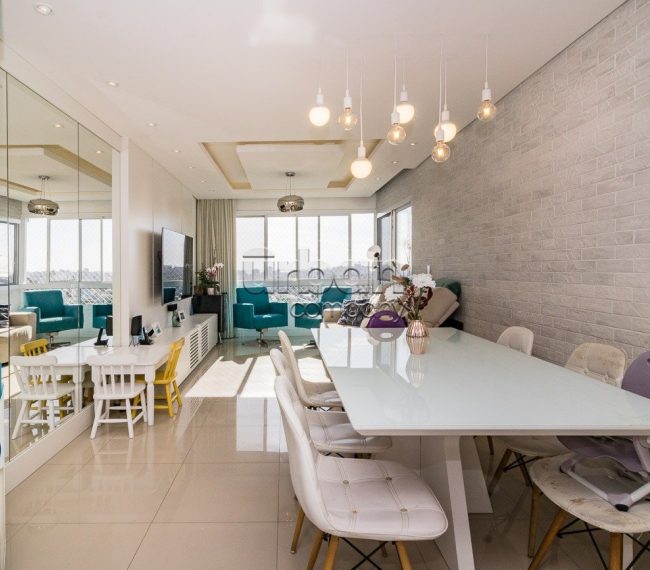 Apartamento com 97m², 3 quartos, 1 suíte, 2 vagas, no bairro Petrópolis em Porto Alegre