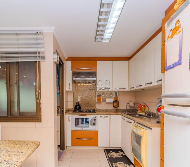 Apartamento com 123m², 3 quartos, 1 suíte, 2 vagas, no bairro Boa Vista em Porto Alegre