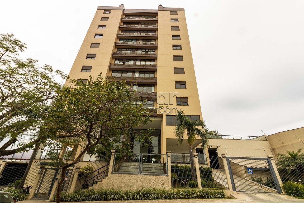 Apartamento com 108m², 3 quartos, 1 suíte, 2 vagas, no bairro Cristo Redentor em Porto Alegre
