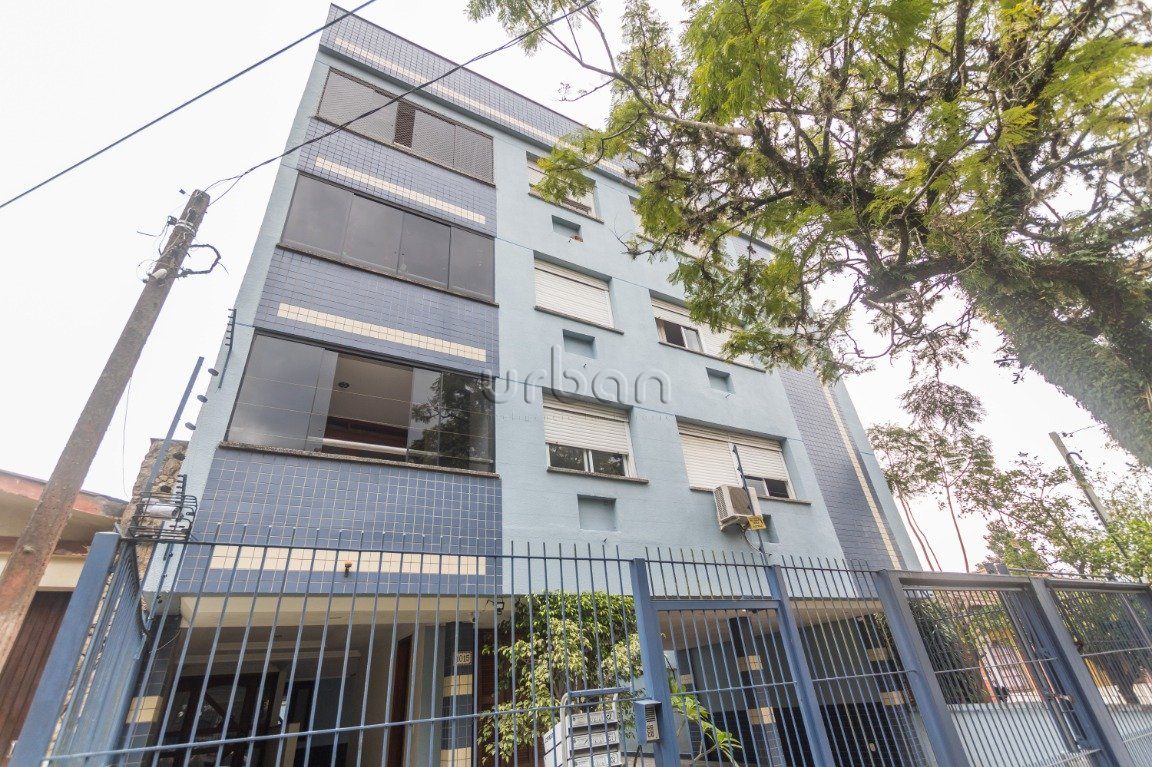Apartamento com 117m², 3 quartos, 1 suíte, 1 vaga, no bairro Vila Ipiranga em Porto Alegre