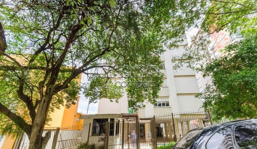 Apartamento com 130m², 3 quartos, 1 suíte, 1 vaga, no bairro Independência em Porto Alegre