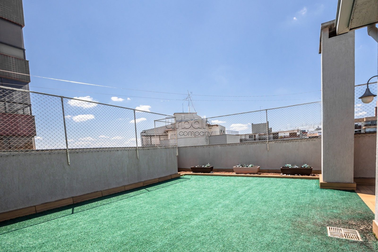 Cobertura com 241m², 3 quartos, 1 suíte, 2 vagas, no bairro Jardim Lindóia em Porto Alegre