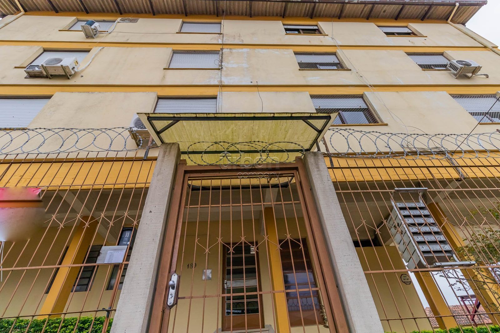 Apartamento com 54m², 2 quartos, 2 vagas, no bairro Vila Ipiranga em Porto Alegre