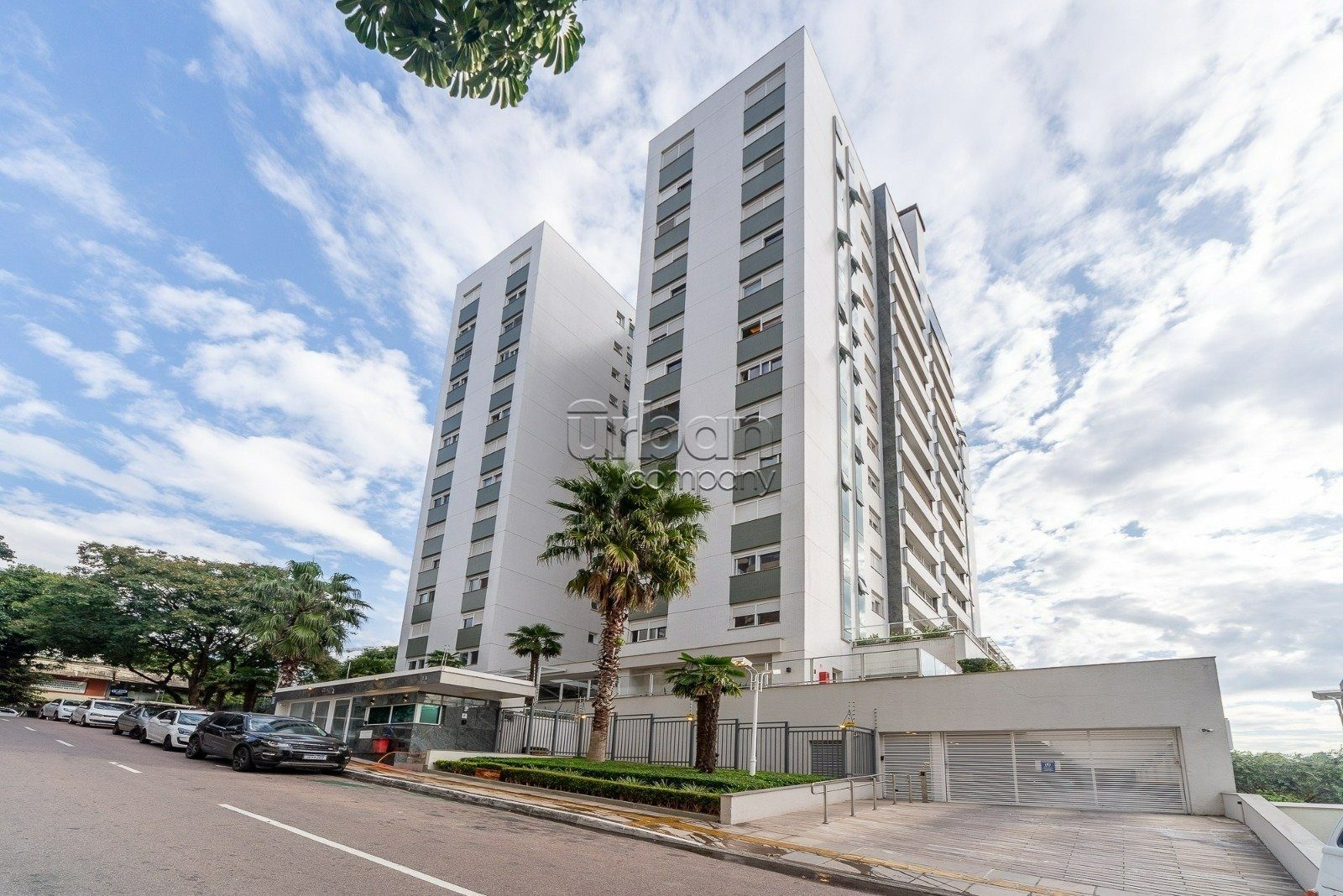 Apartamento com 137m², 3 quartos, 3 suítes, 2 vagas, no bairro Rio Branco em Porto Alegre