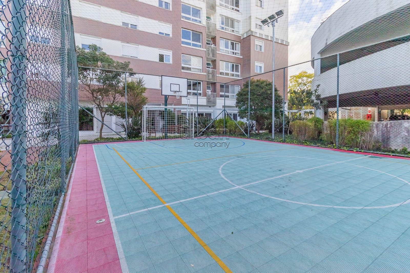 Apartamento com 86m², 3 quartos, 1 suíte, 2 vagas, no bairro Santana em Porto Alegre