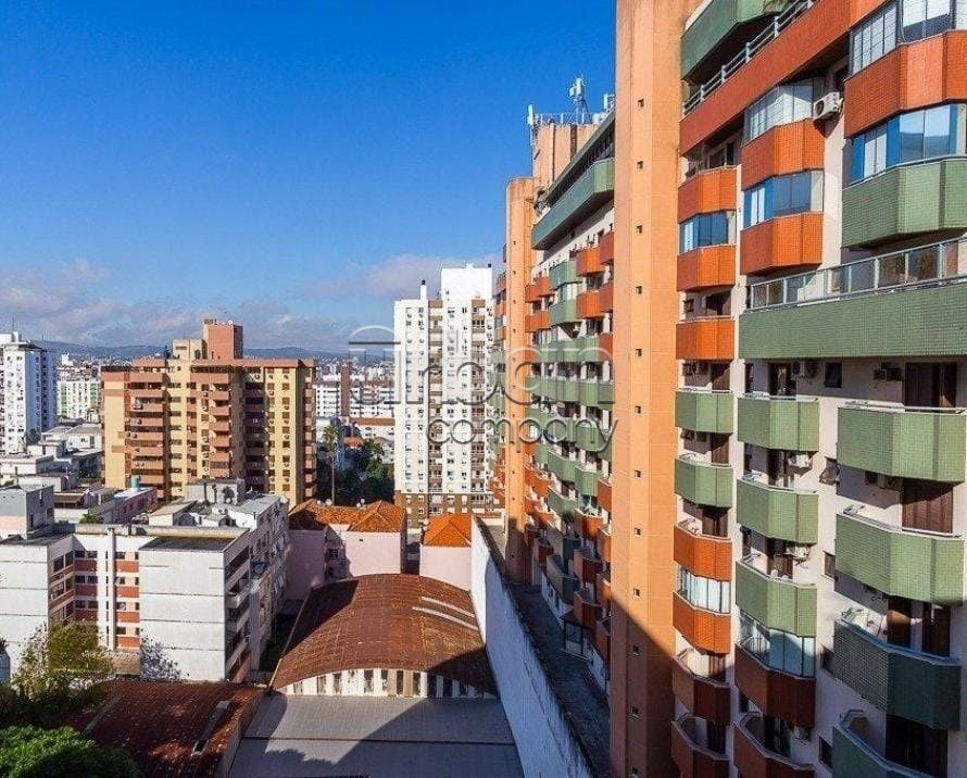 Apartamento com 113m², 3 quartos, 1 suíte, no bairro Independência em Porto Alegre