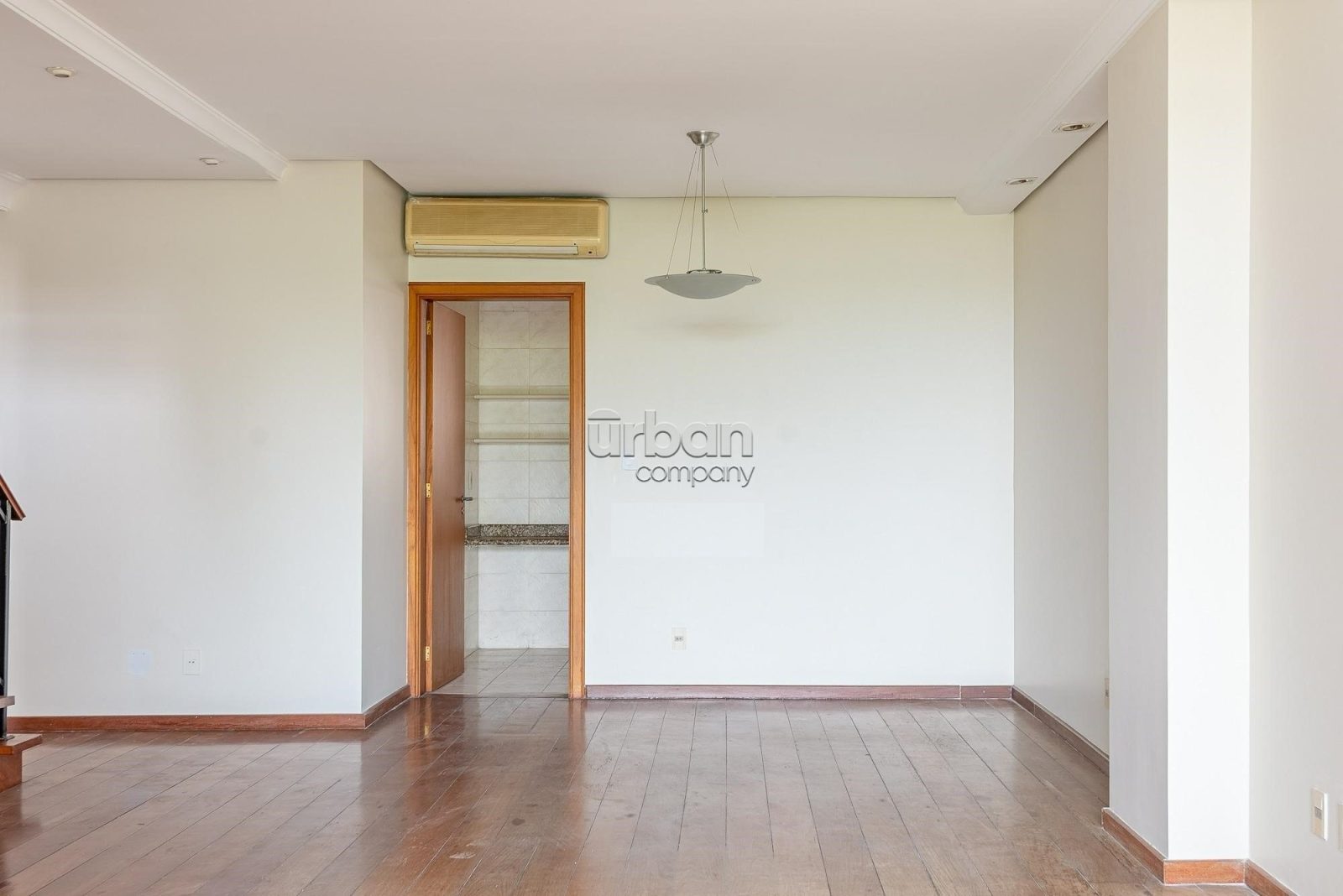 Cobertura com 237m², 3 quartos, 1 suíte, 4 vagas, no bairro Petrópolis em Porto Alegre