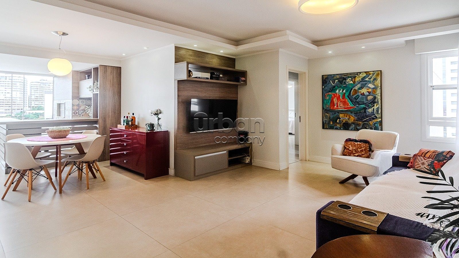 Apartamento com 112m², 3 quartos, 1 suíte, 2 vagas, no bairro Chácara Das Pedras em Porto Alegre