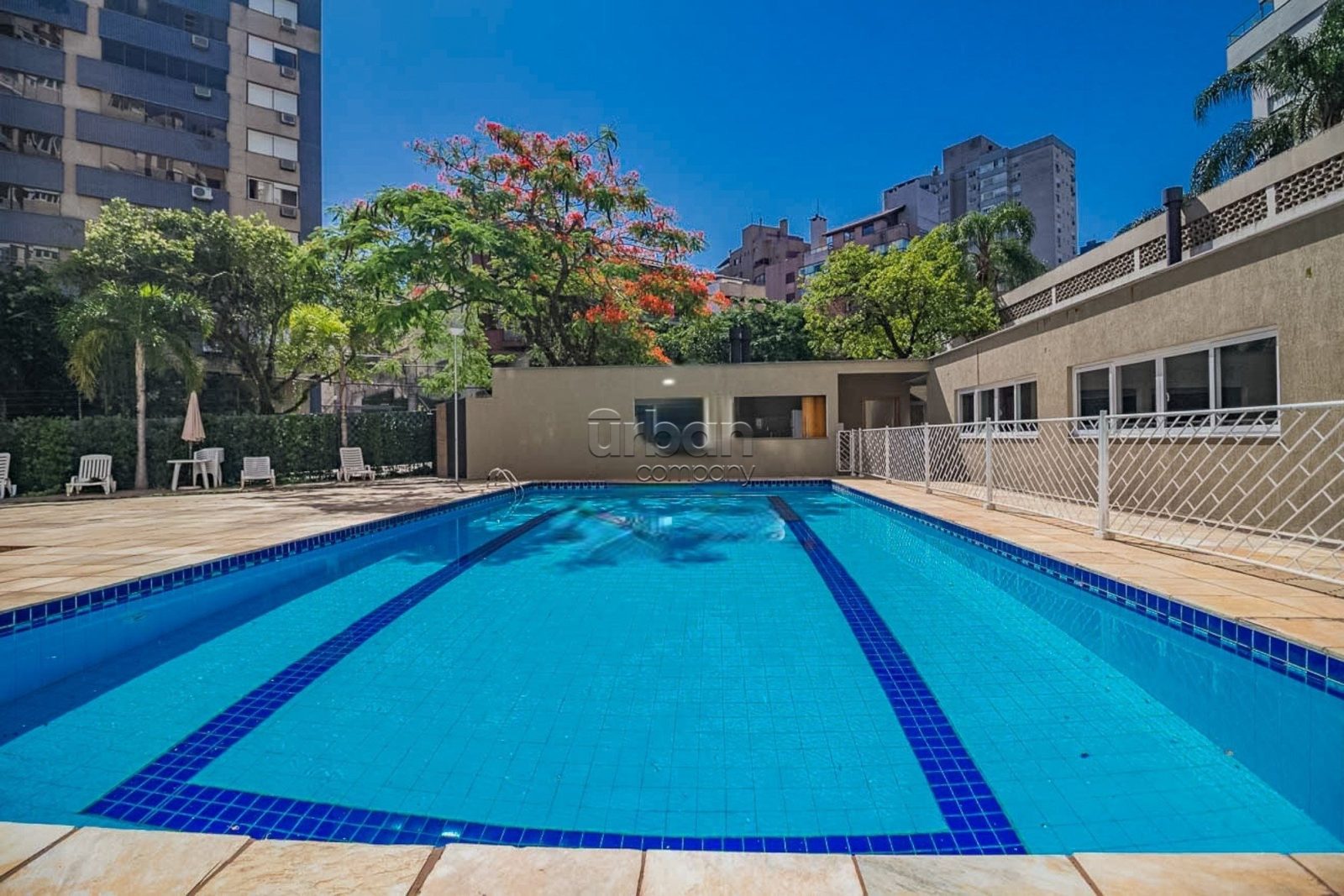 Apartamento com 131m², 3 quartos, 1 suíte, 1 vaga, no bairro Petrópolis em Porto Alegre