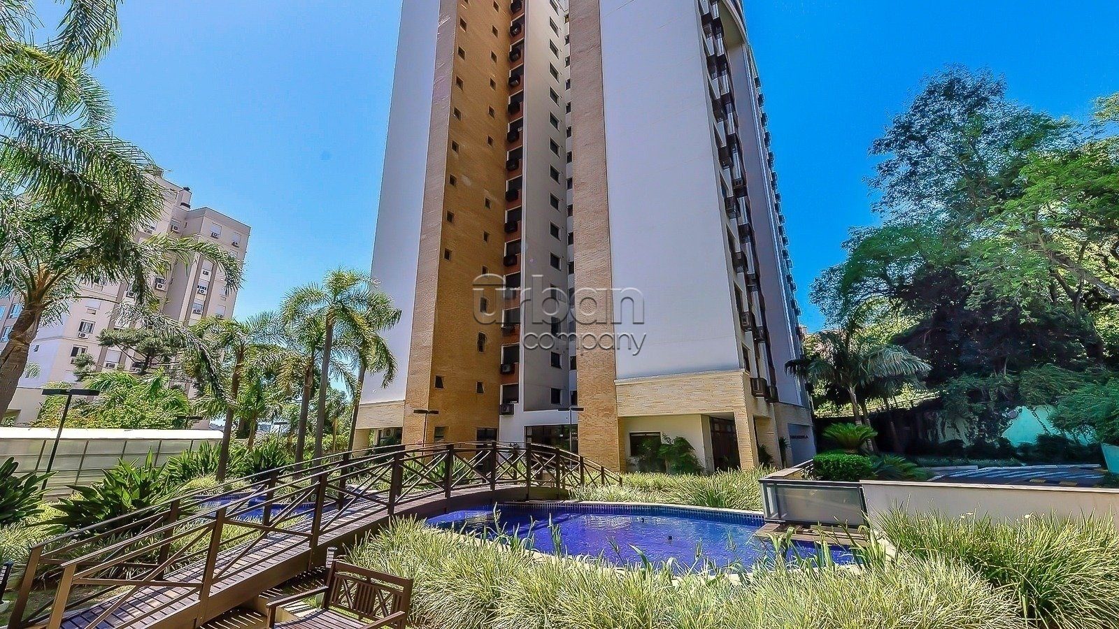 Apartamento com 148m², 4 quartos, 3 suítes, 3 vagas, no bairro Rio Branco em Porto Alegre