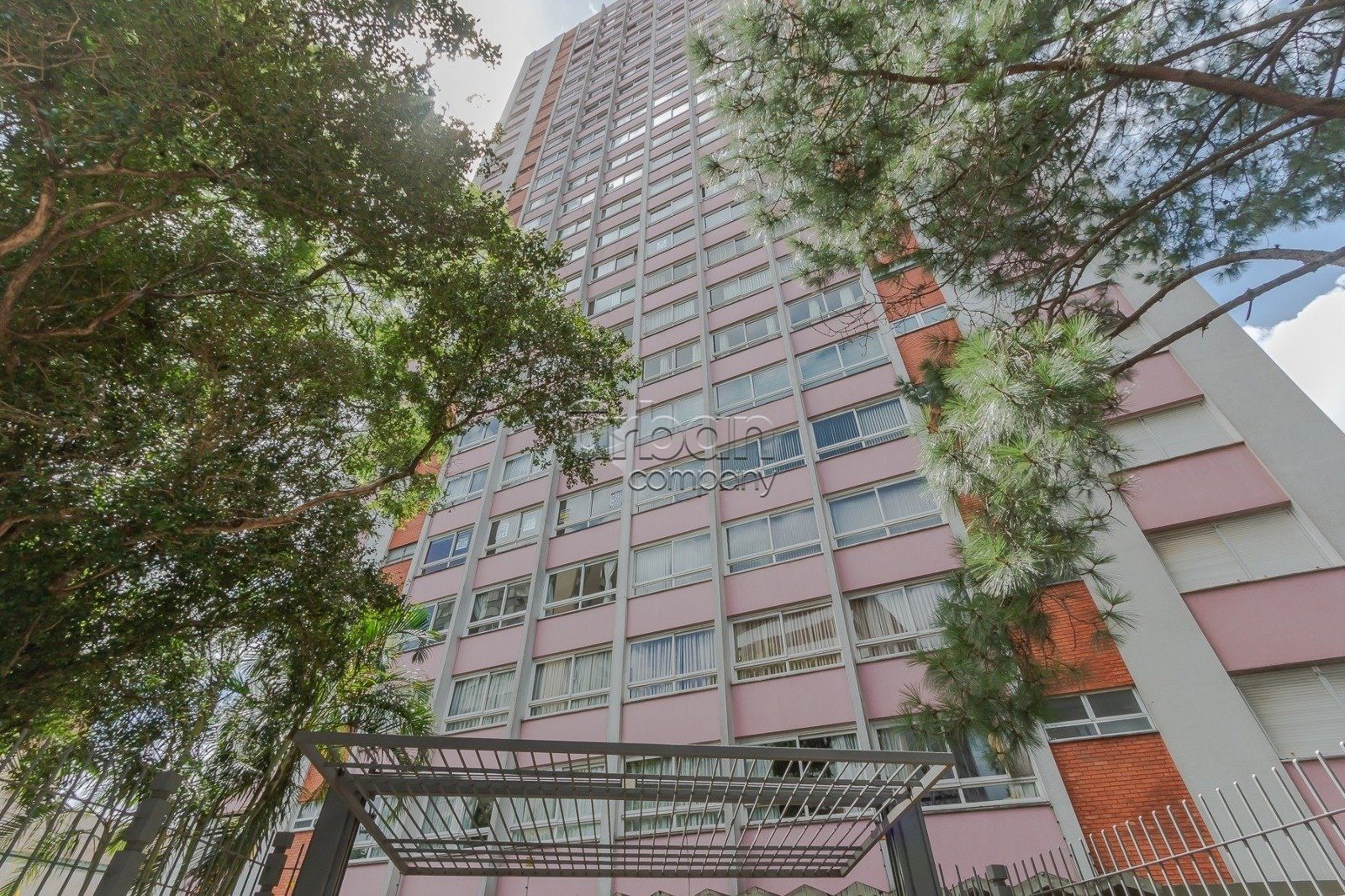 Apartamento com 167m², 3 quartos, 1 suíte, 1 vaga, no bairro Moinhos de Vento em Porto Alegre
