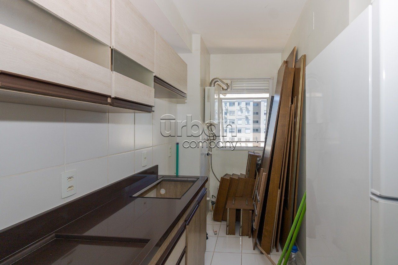 Apartamento com 48m², 2 quartos, 1 suíte, 1 vaga, no bairro Jardim Planalto em Porto Alegre