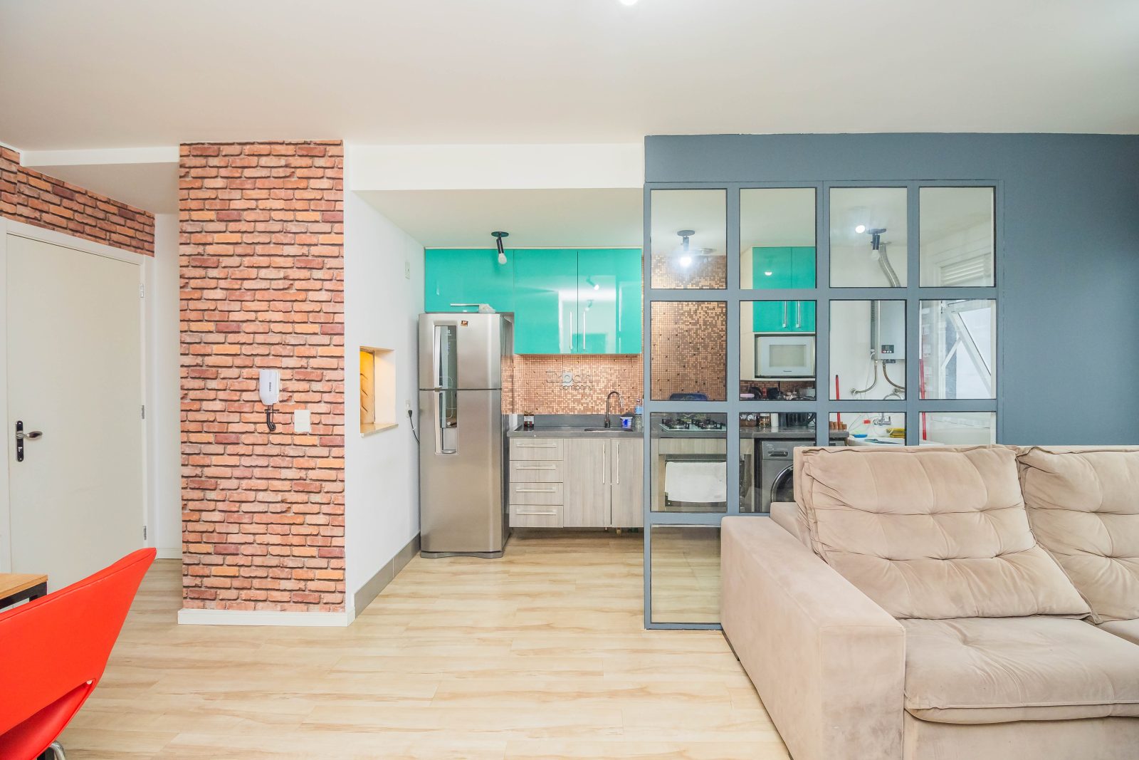 Apartamento com 56m², 2 quartos, 1 suíte, 1 vaga, no bairro Jardim Lindóia em Porto Alegre