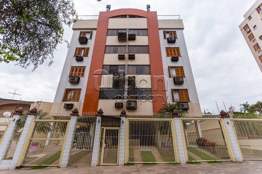 Cobertura com 148m², 3 quartos, 1 suíte, 2 vagas, no bairro Passo da Areia em Porto Alegre