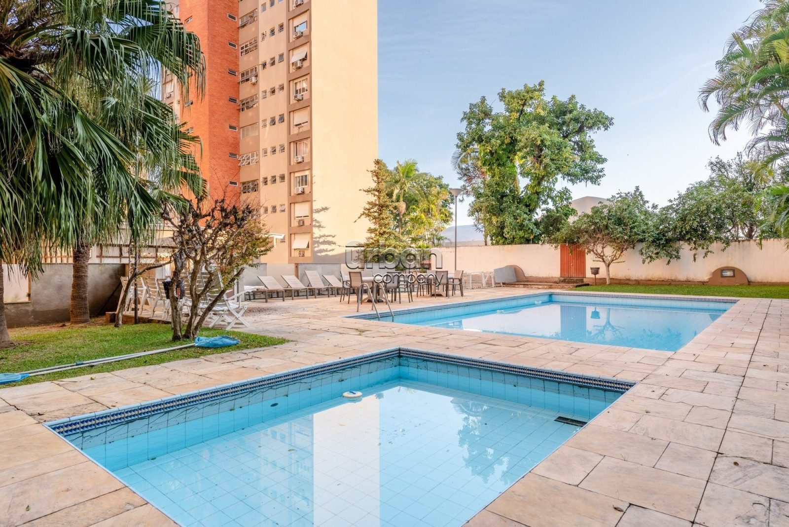 Apartamento com 117m², 3 quartos, 1 suíte, 2 vagas, no bairro Auxiliadora em Porto Alegre