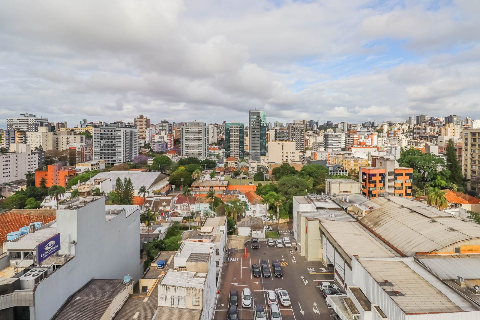 Apartamento com 87m², 2 quartos, 2 suítes, 2 vagas, no bairro Moinhos de Vento em Porto Alegre