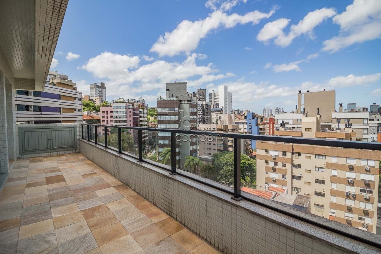 Cobertura com 311m², 3 quartos, 1 suíte, 3 vagas, no bairro Bela Vista em Porto Alegre