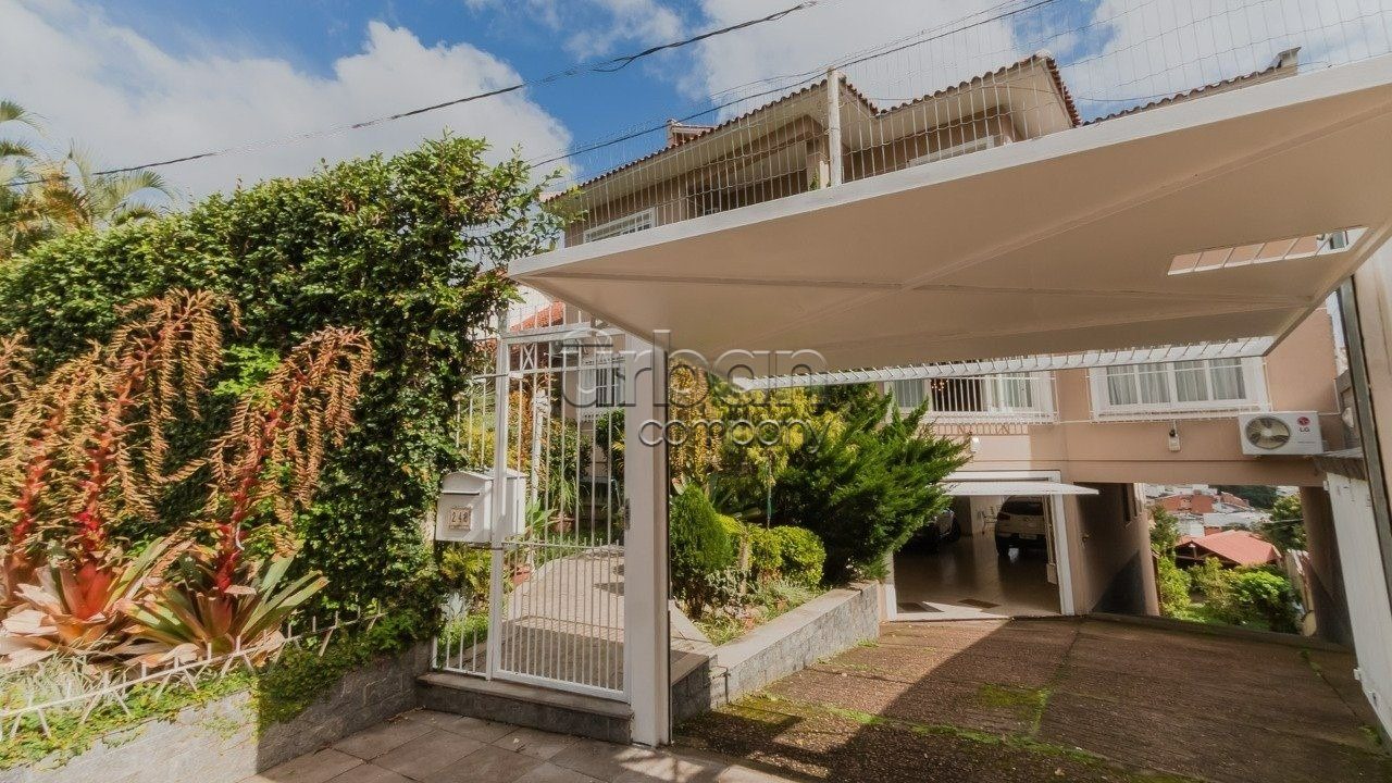 Casa com 906m², 4 quartos, 3 suítes, 6 vagas, no bairro Chácara das Pedras em Porto Alegre