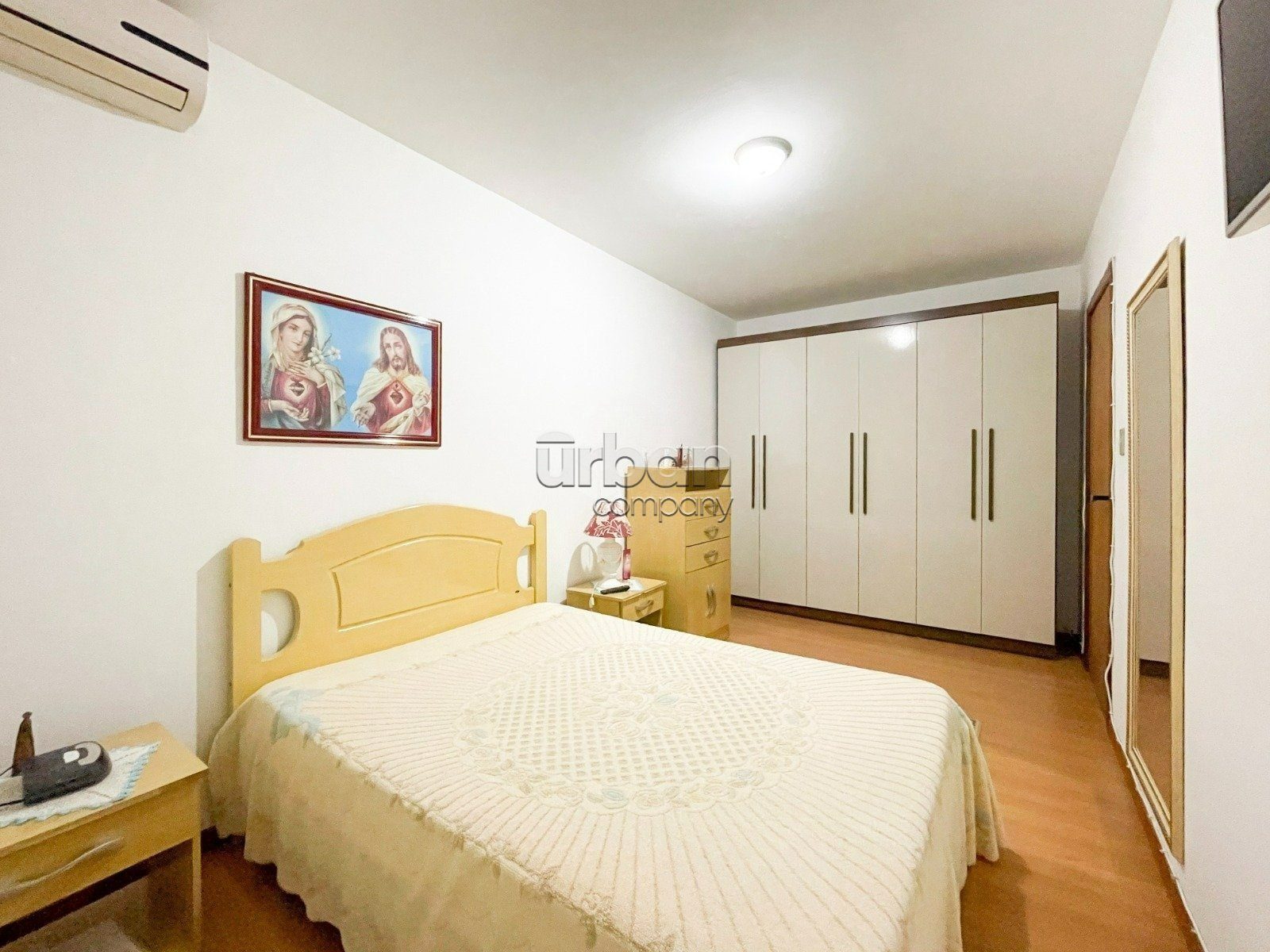 Apartamento com 54m², 2 quartos, 1 vaga, no bairro Jardim Lindóia em Porto Alegre