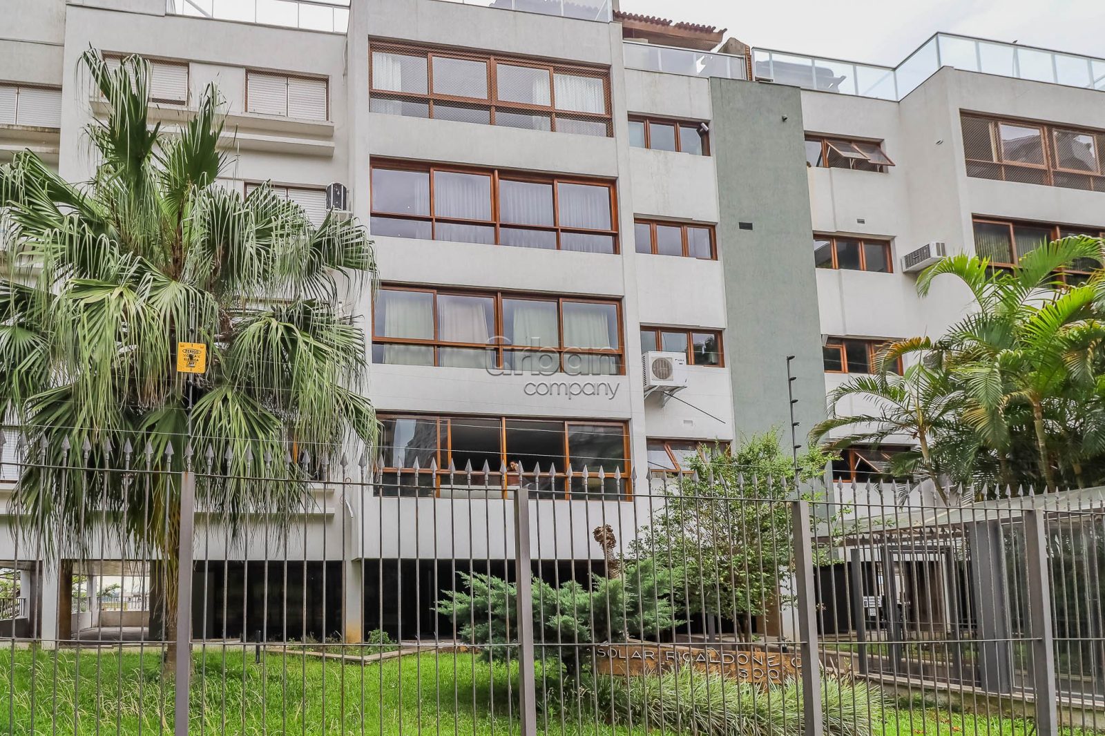 Apartamento com 127m², 3 quartos, 1 suíte, 1 vaga, no bairro Moinhos de Vento em Porto Alegre