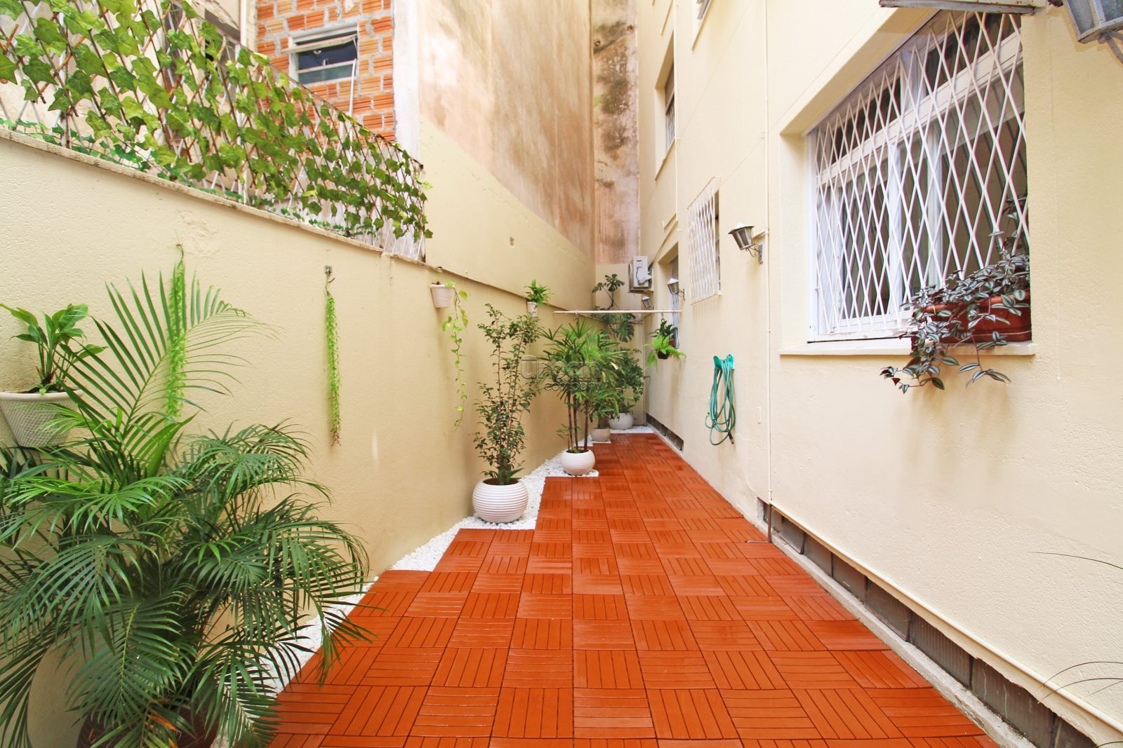 Apartamento Garden com 129m², 3 quartos, 3 suítes, no bairro Centro Histórico em Porto Alegre