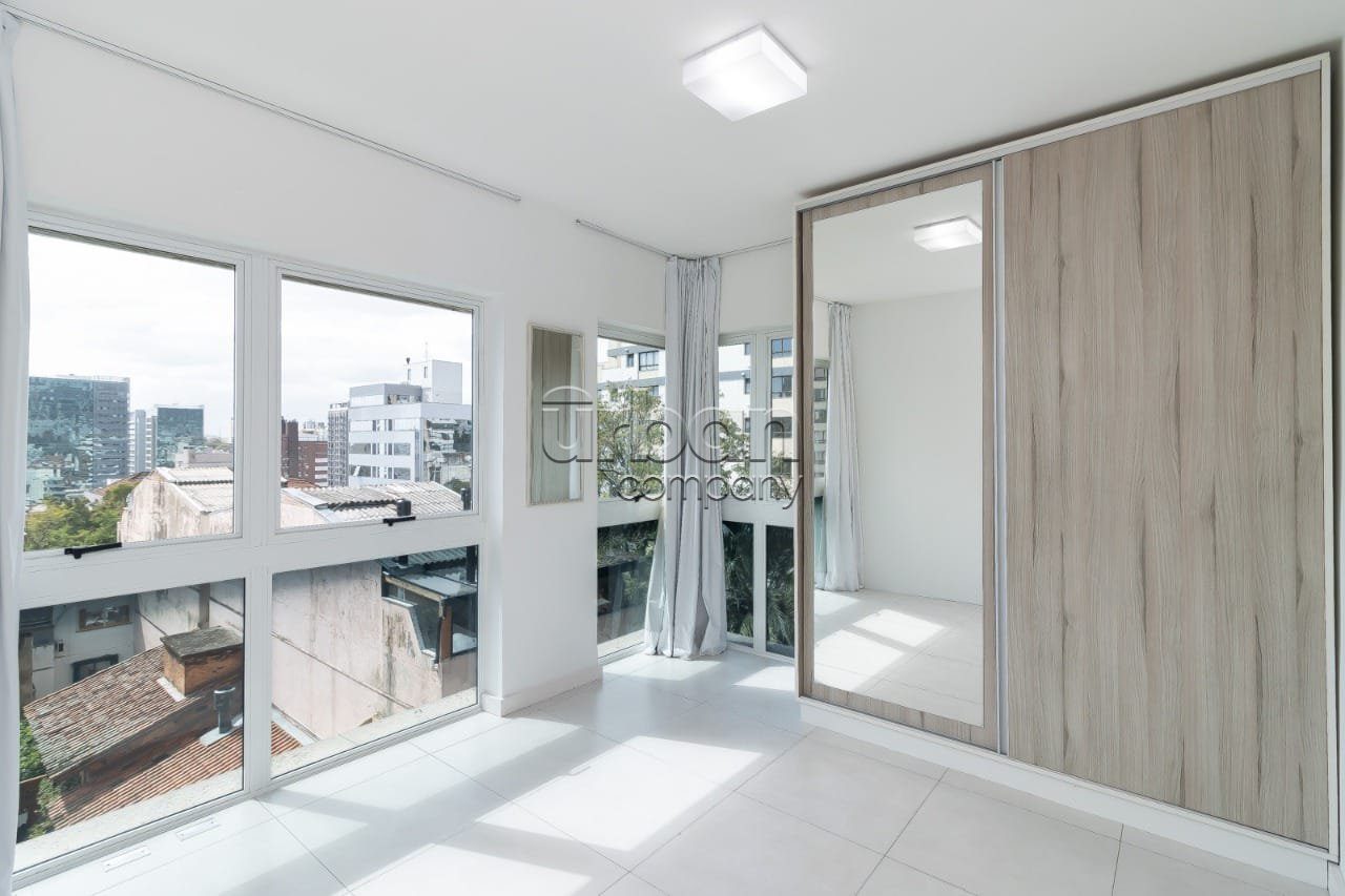 Apartamento com 47m², 1 quarto, 1 vaga, no bairro Mont Serrat em Porto Alegre