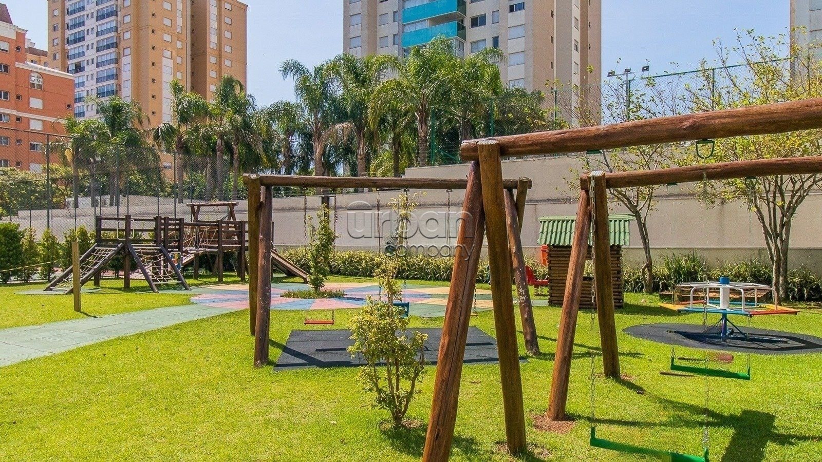 Apartamento com 146m², 3 quartos, 3 suítes, 4 vagas, no bairro Jardim Europa em Porto Alegre