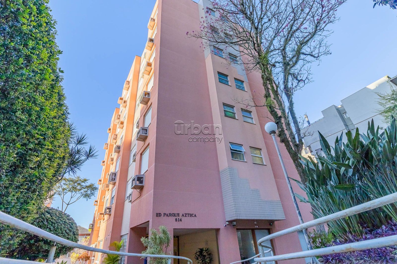 Apartamento com 113m², 3 quartos, 1 suíte, 2 vagas, no bairro Rio Branco em Porto Alegre
