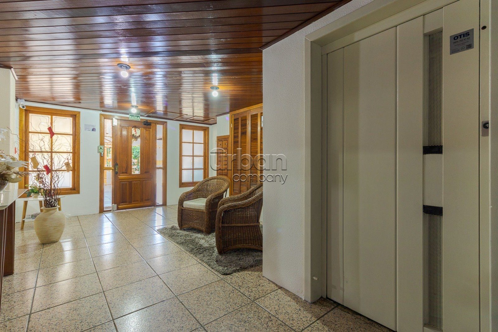Apartamento com 123m², 3 quartos, 1 suíte, 2 vagas, no bairro Cristo Redentor em Porto Alegre