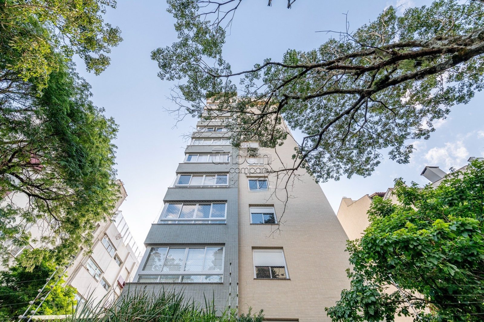Apartamento com 90m², 3 quartos, 1 suíte, 2 vagas, no bairro Bela Vista em Porto Alegre