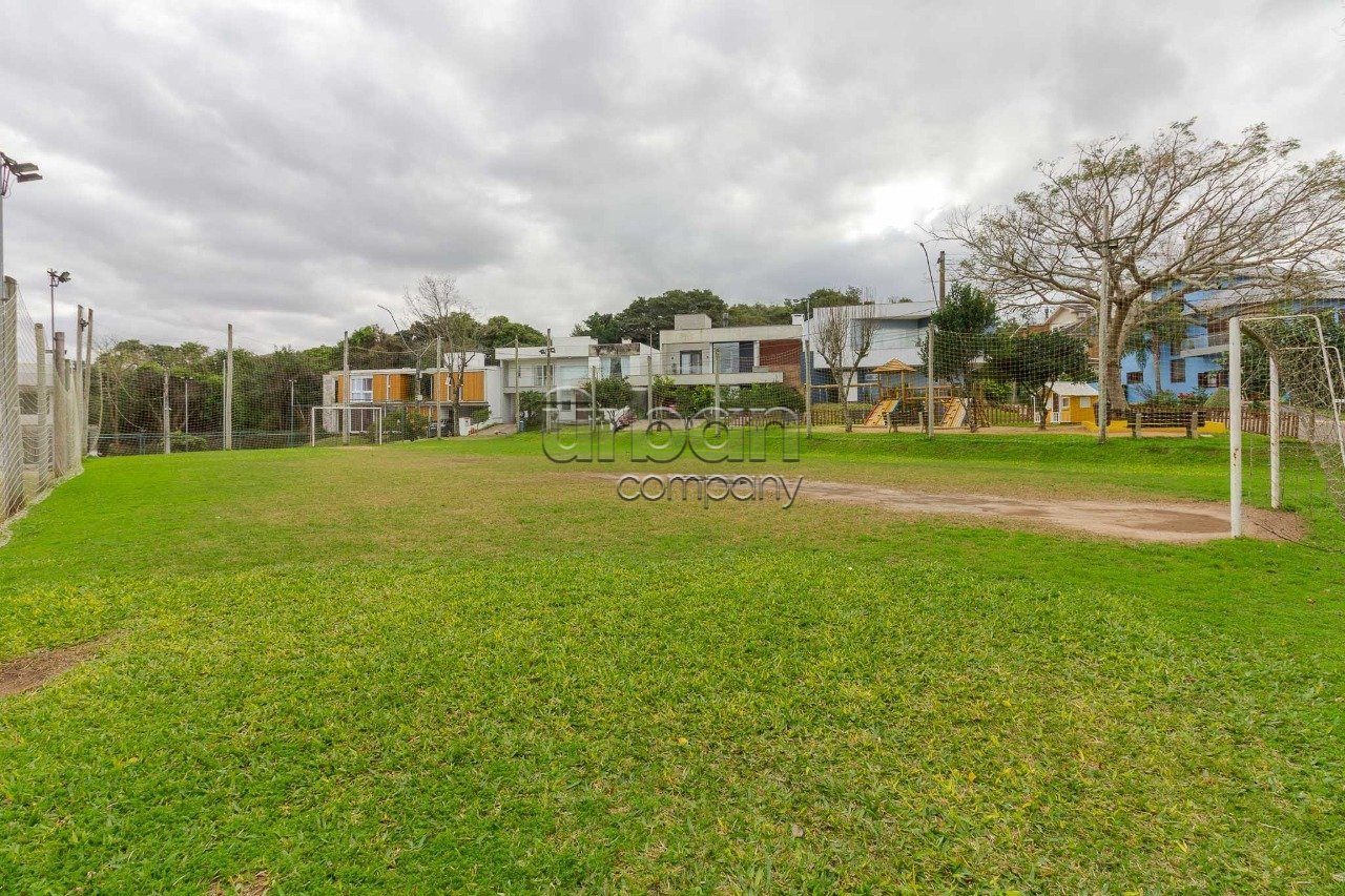 Casa em Condomínio com 275m², 3 quartos, 3 suítes, 4 vagas, no bairro Hípica em Porto Alegre