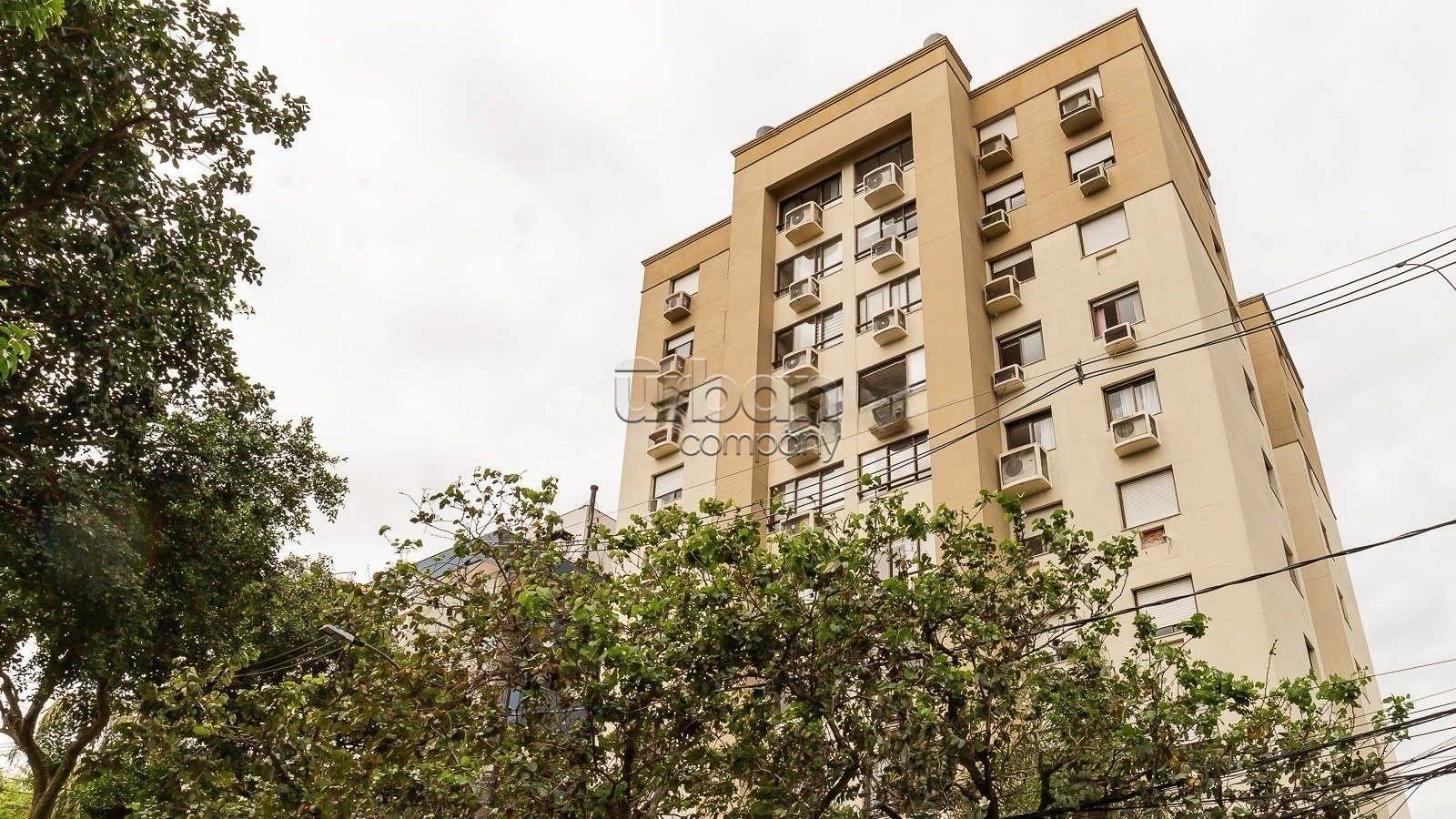 Apartamento com 81m², 3 quartos, 1 suíte, 2 vagas, no bairro Petrópolis em Porto Alegre