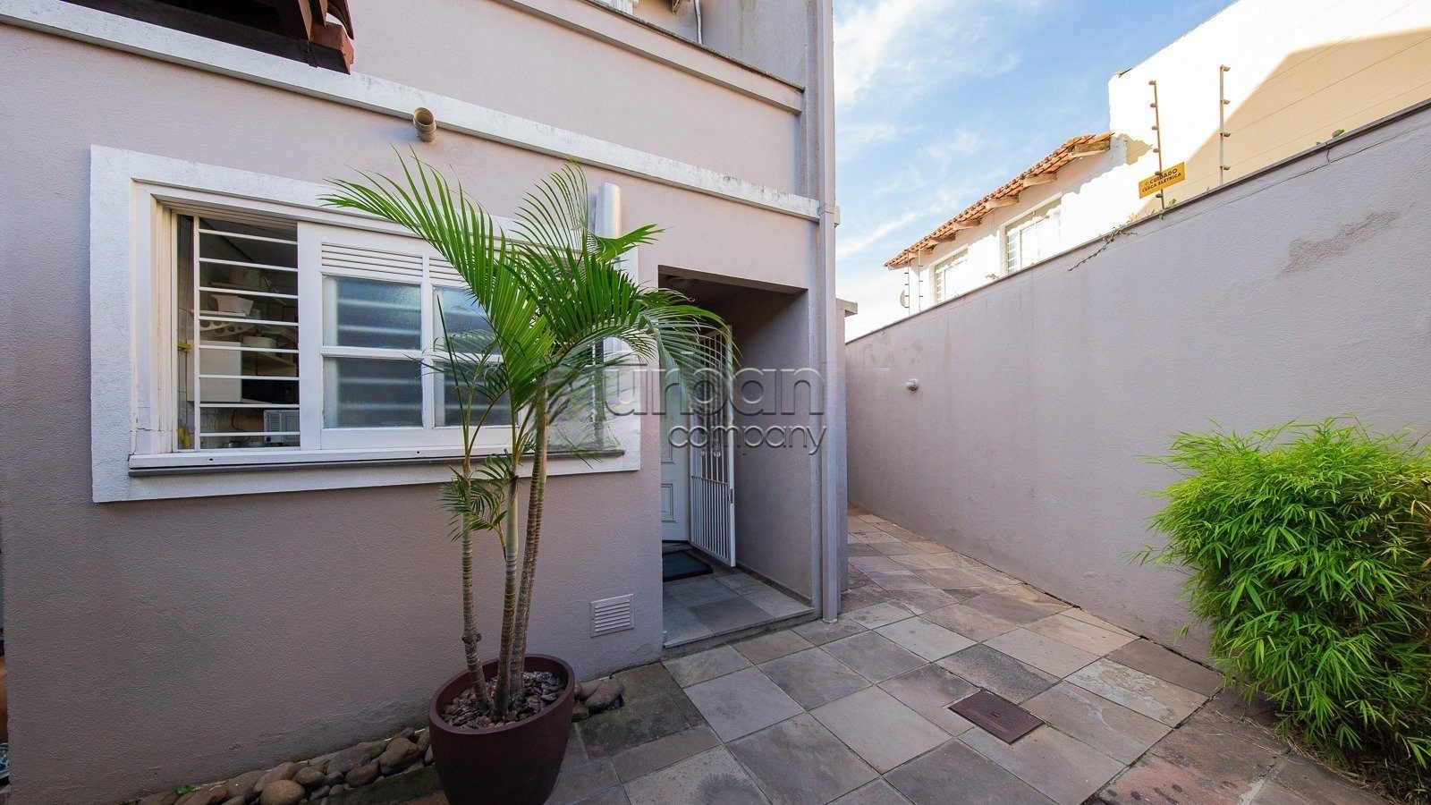 Casa em Condomínio com 148m², 3 quartos, 1 suíte, 2 vagas, no bairro Chacara das Pedras em Porto Alegre