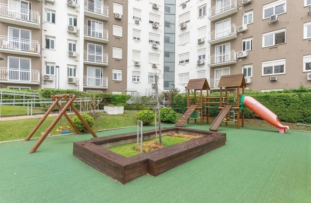 Apartamento com 72m², 3 quartos, 1 suíte, 1 vaga, no bairro Jardim Itu-sabará em Porto Alegre