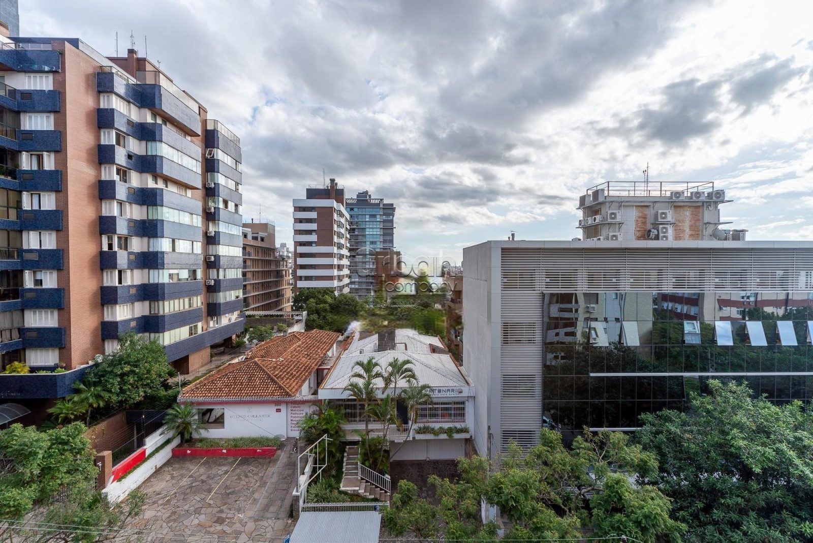 Cobertura com 178m², 3 quartos, 1 suíte, 2 vagas, no bairro Auxiliadora em Porto Alegre