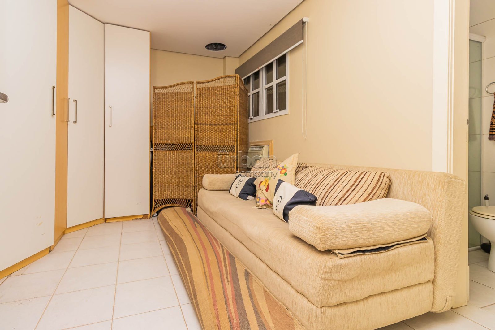 Casa em Condomínio com 284m², 3 quartos, 2 suítes, 3 vagas, no bairro Três Figueiras em Porto Alegre