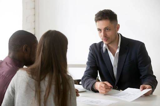 Imagem do post Quer vender seu imóvel? Contar com o intermédio de uma consultoria imobiliária é a melhor opção!